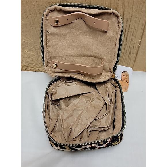 Jessica Simpson Jewelry Organizer Leopard Print Single Compartment Brown - Picture 5 of 6